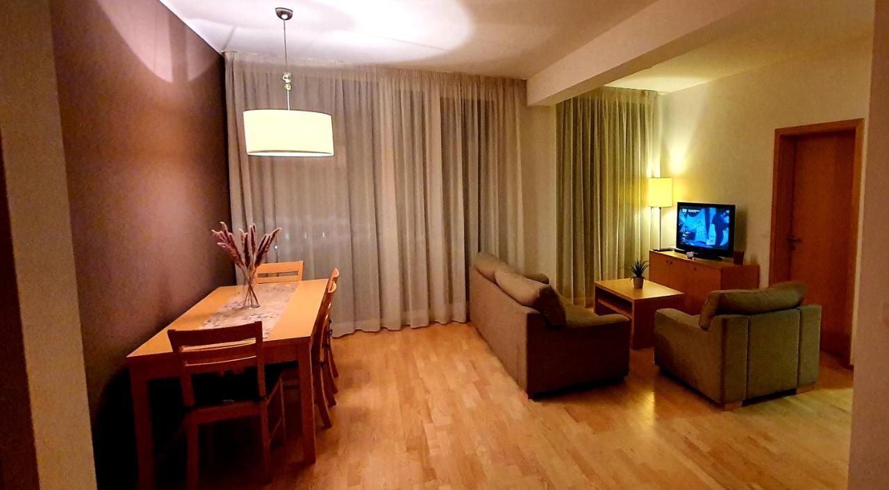 Mari 14 Apartment Maribor Bagian luar foto