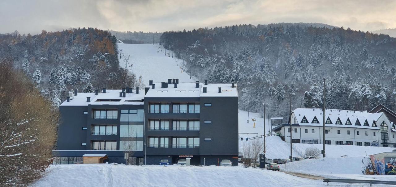 Mari 14 Apartment Maribor Bagian luar foto